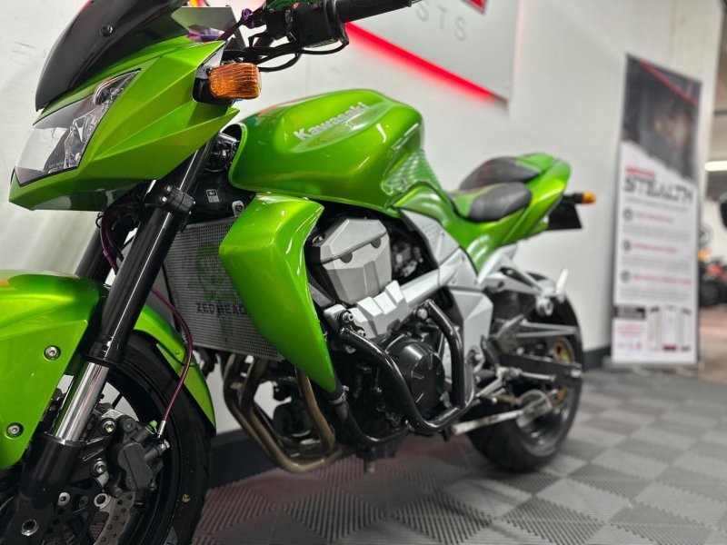 KAWASAKI Z750
