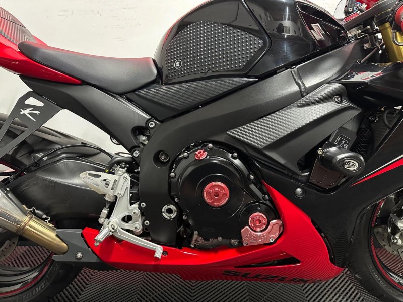 SUZUKI GSXR750