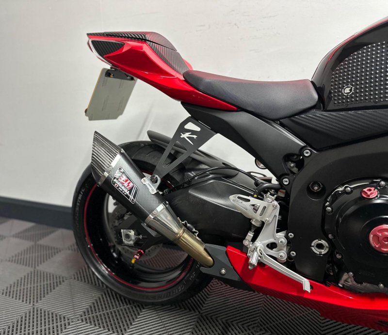 SUZUKI GSXR750