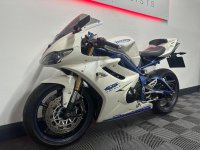 TRIUMPH DAYTONA 675