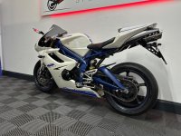 TRIUMPH DAYTONA 675