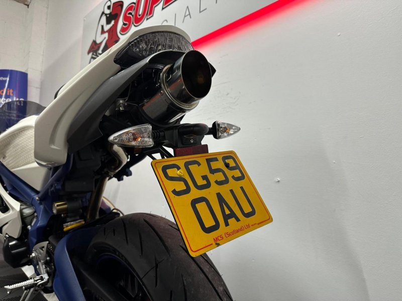 TRIUMPH DAYTONA 675