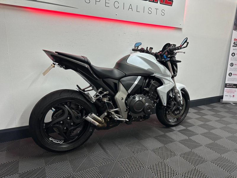 HONDA CB1000R