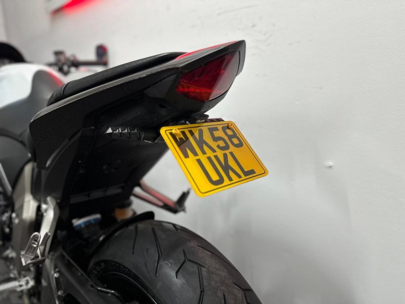 HONDA CB1000R
