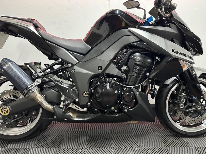 KAWASAKI Z1000