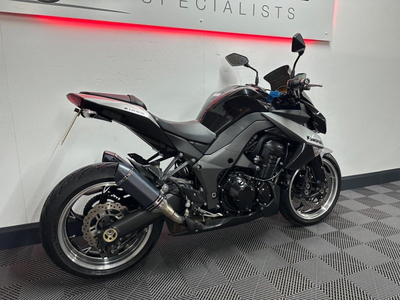 KAWASAKI Z1000