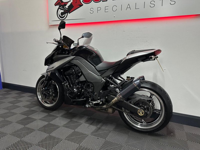 KAWASAKI Z1000