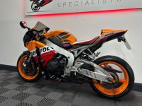 HONDA CBR1000RR Fireblade