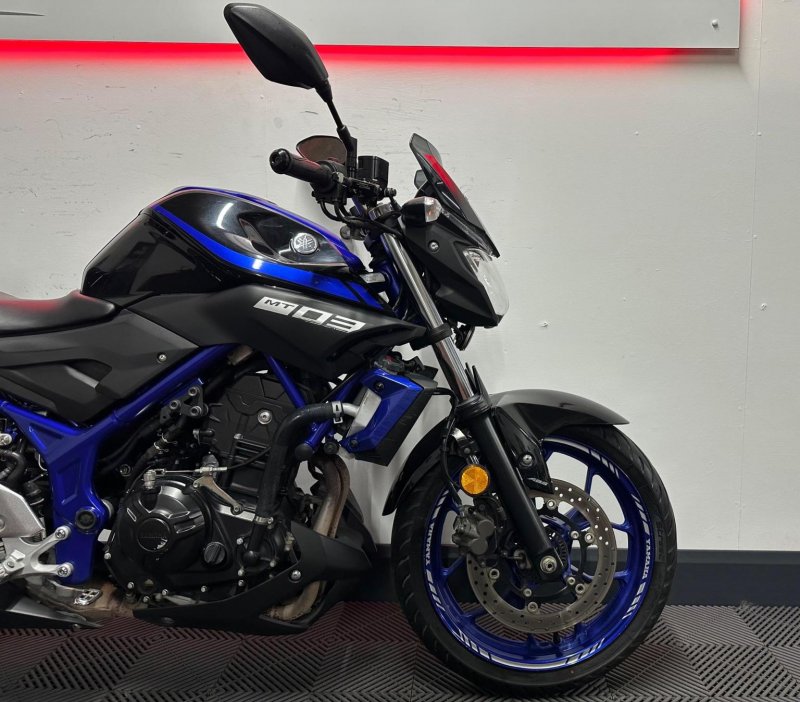 YAMAHA MT-03