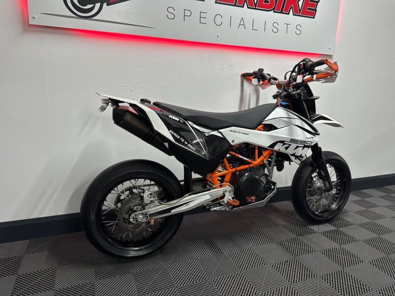 KTM 690 SMC R