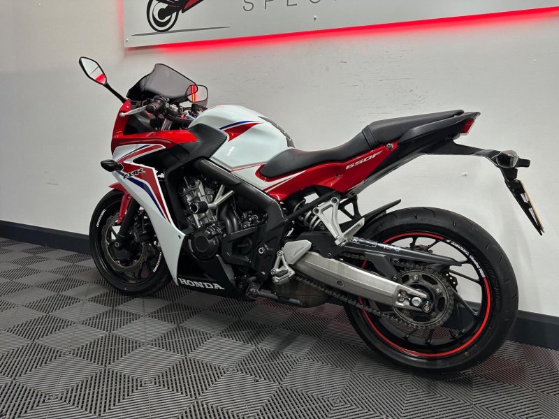 HONDA CBR650F