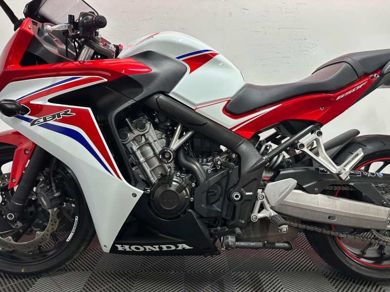HONDA CBR650F