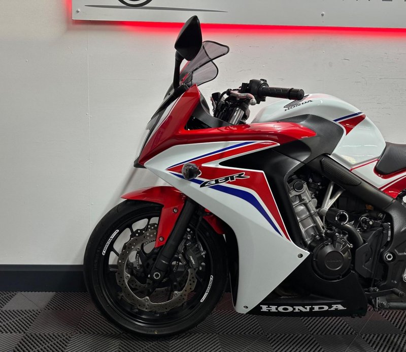 HONDA CBR650F