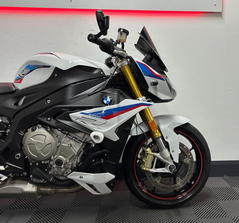 BMW S1000R