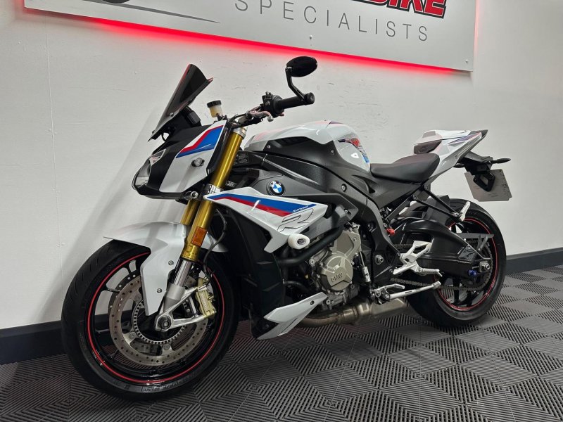 BMW S1000R