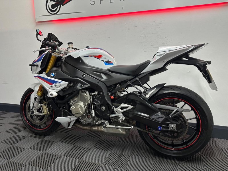 BMW S1000R