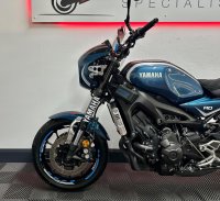 YAMAHA XSR900