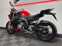 BMW S1000R