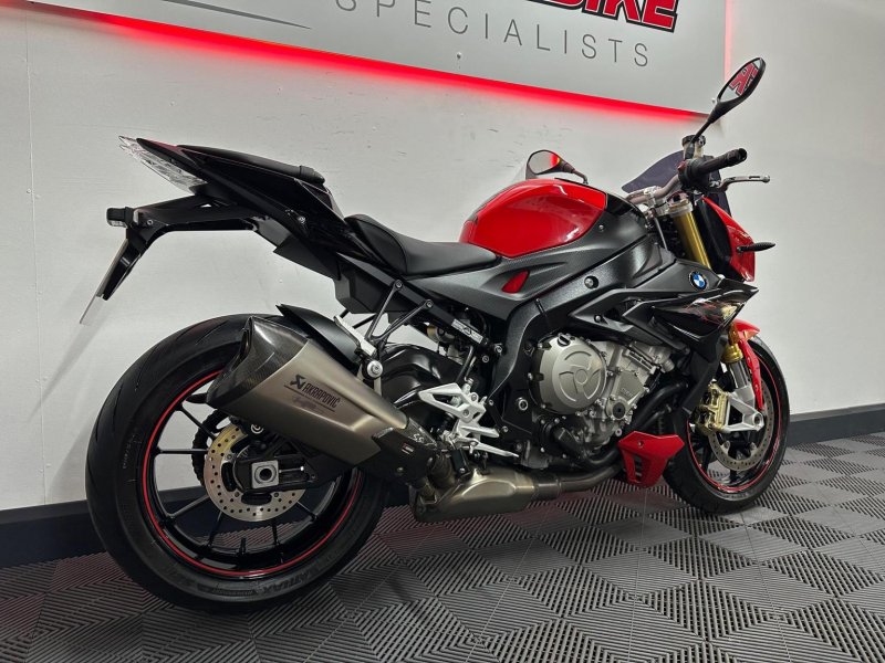 BMW S1000R