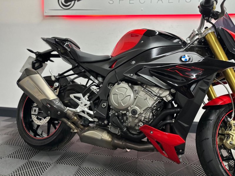 BMW S1000R