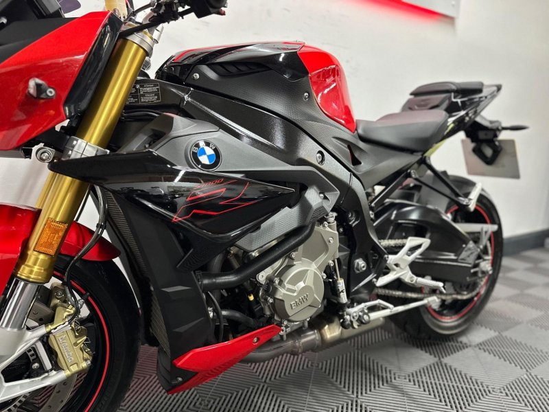 BMW S1000R