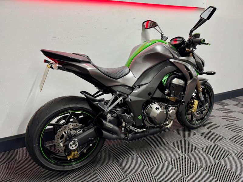 KAWASAKI Z1000