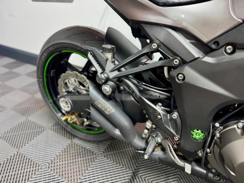 KAWASAKI Z1000