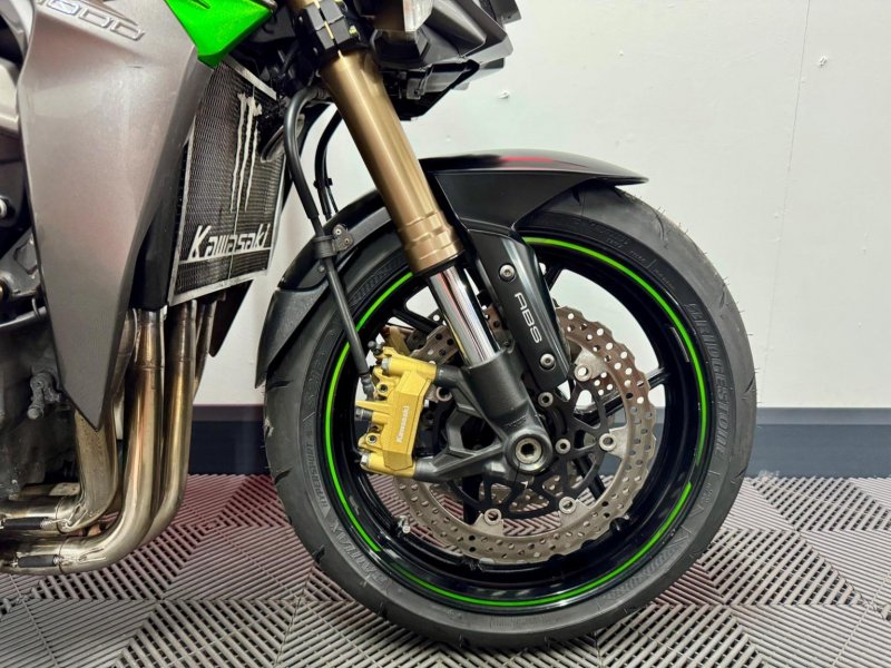 KAWASAKI Z1000
