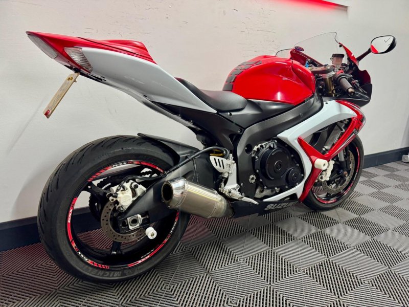 SUZUKI GSXR600