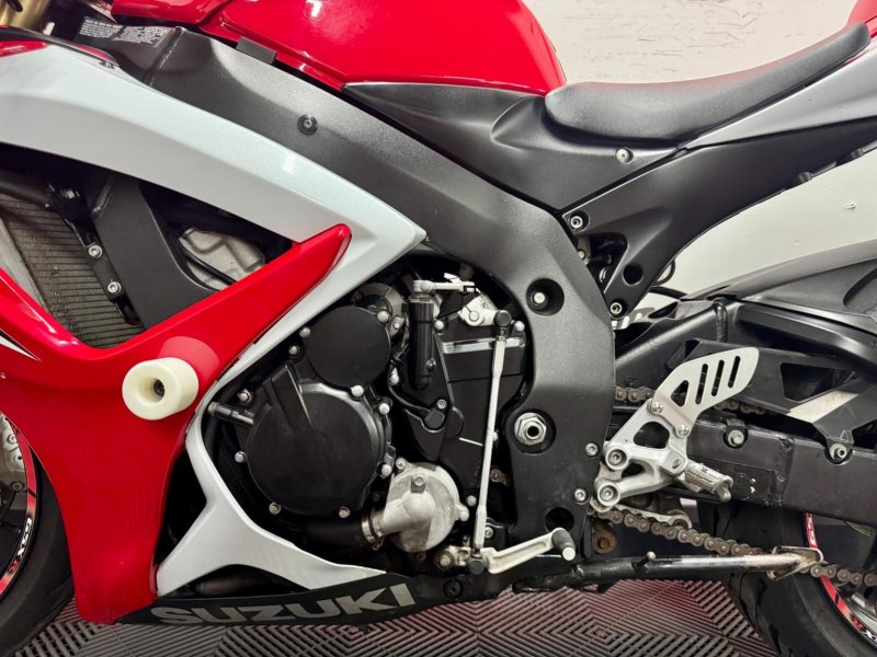 SUZUKI GSXR600