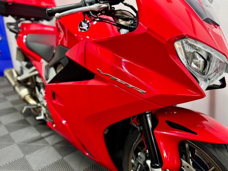 HONDA VFR800X