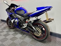 YAMAHA R6