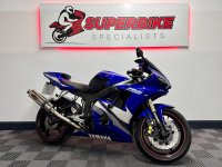YAMAHA R6