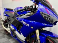 YAMAHA R6
