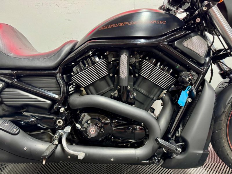 HARLEY-DAVIDSON 
