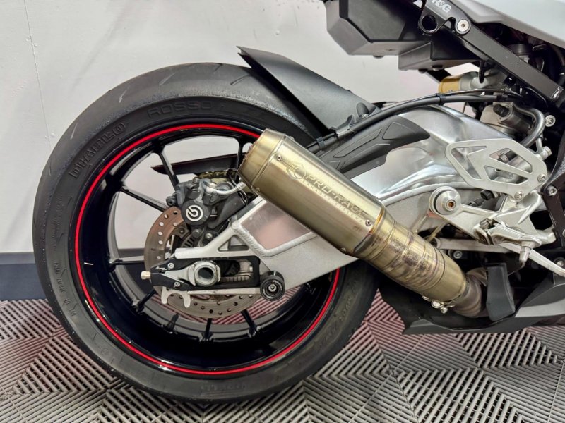 BMW S1000RR