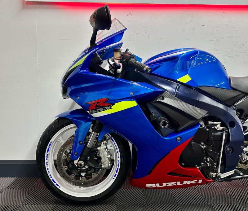 SUZUKI GSXR600