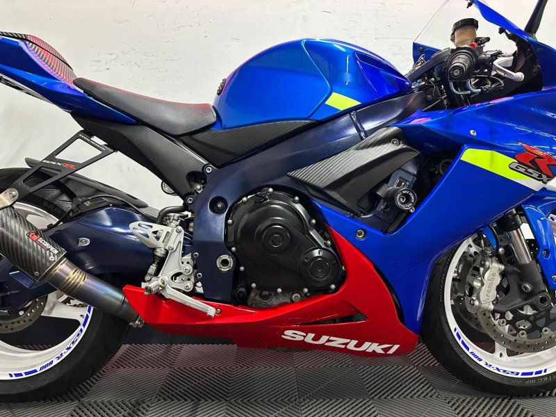SUZUKI GSXR600