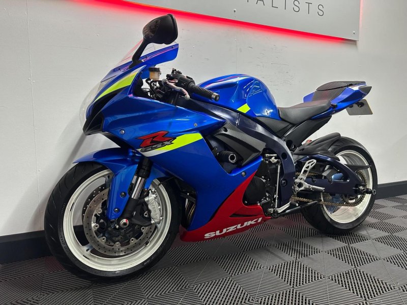 SUZUKI GSXR600