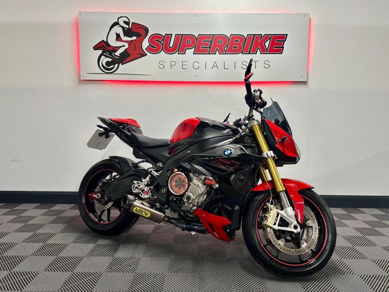 BMW S1000R
