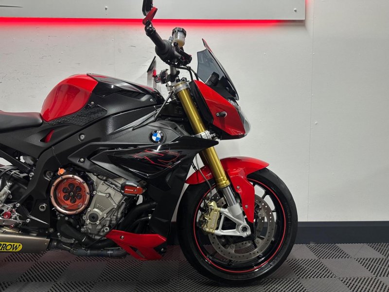 BMW S1000R