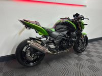 KAWASAKI 