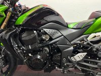 KAWASAKI 