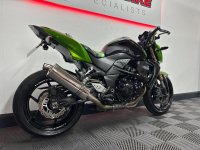 KAWASAKI 