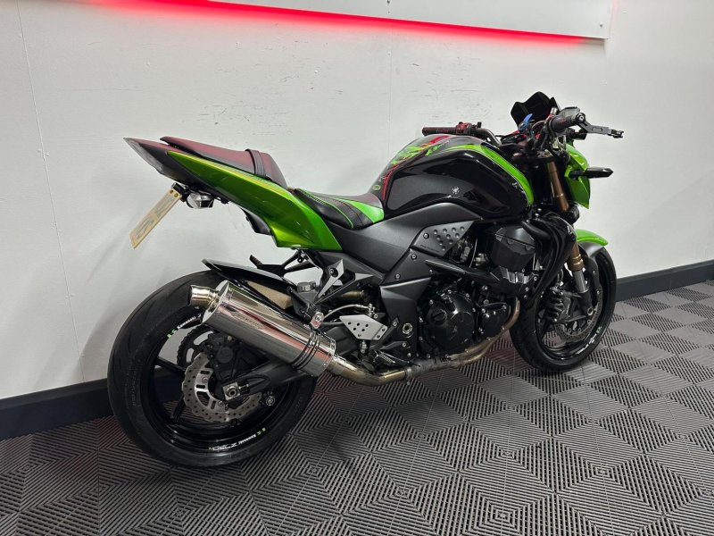 KAWASAKI 