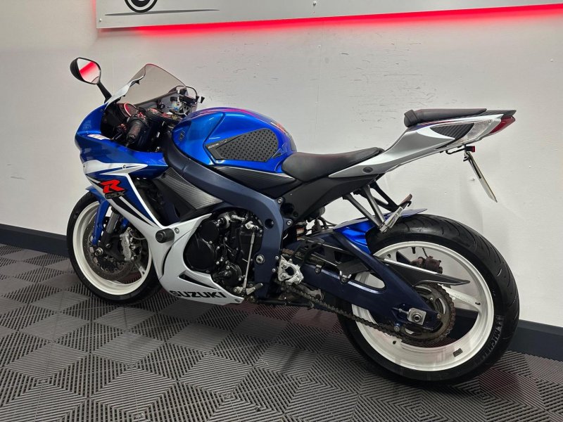 SUZUKI GSXR600