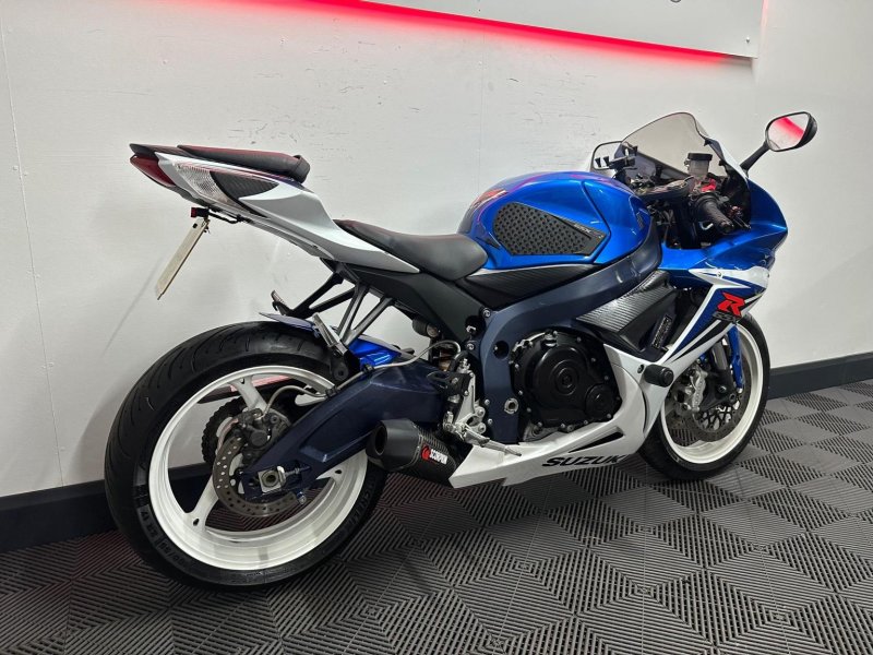 SUZUKI GSXR600