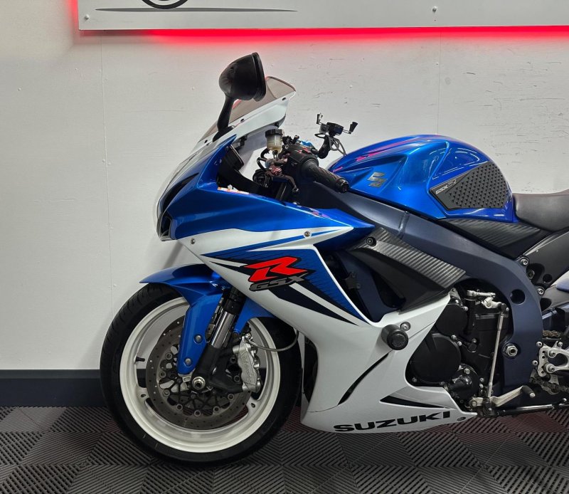 SUZUKI GSXR600