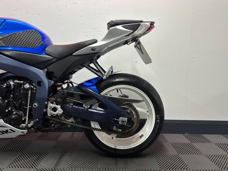 SUZUKI GSXR600