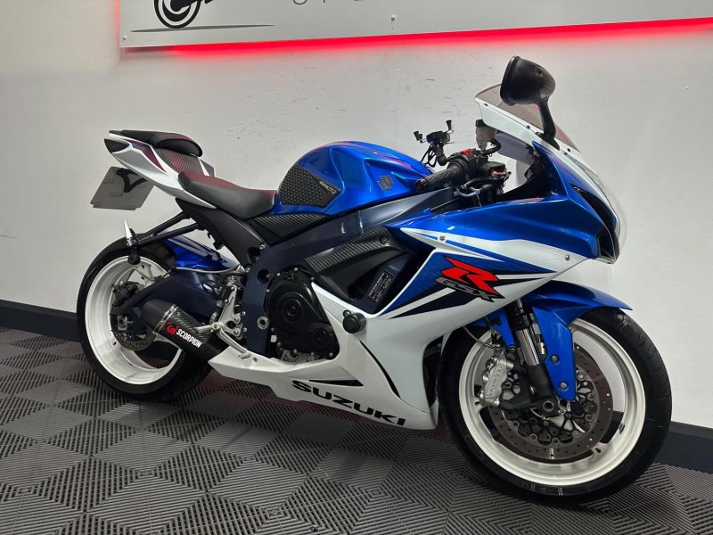 SUZUKI GSXR600